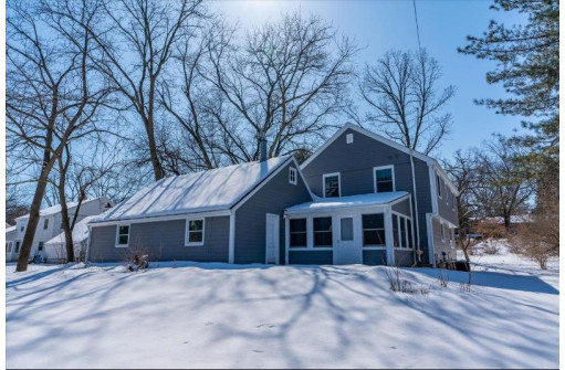 5802 Hammersley Rd, Madison, WI 53711