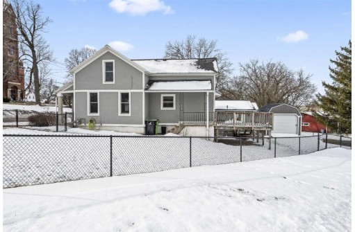 832 Madison St, Beaver Dam, WI 53916