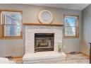 832 Edgemore Dr, Sun Prairie, WI 53590