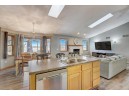 832 Edgemore Dr, Sun Prairie, WI 53590