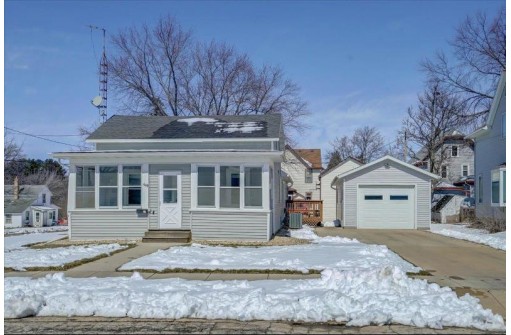 449 Taylor St, Waterloo, WI 53594