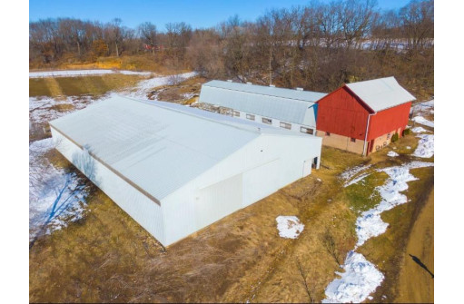 1008 Severson Rd, Belleville, WI 53508