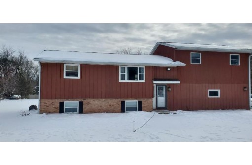 N7598 Carimaunee Dr, Portage, WI 53901