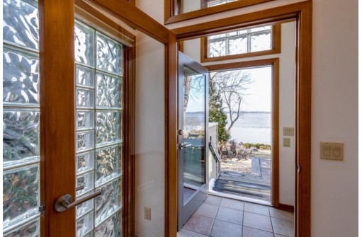 3626 Lake Mendota Dr, Madison, WI 53705