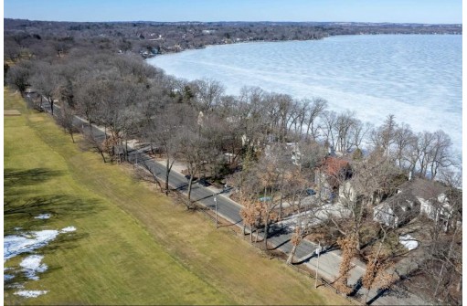 3626 Lake Mendota Dr, Madison, WI 53705