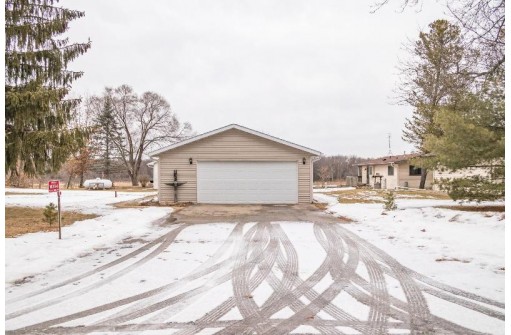 W394 Riverview Dr, Montello, WI 53949