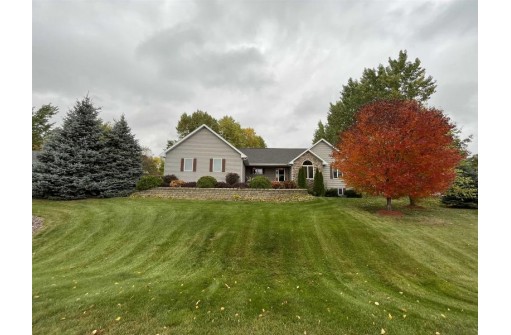 3910 Aric Ave, DeForest, WI 53532