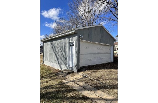 459 S Jefferson St, Lancaster, WI 53813