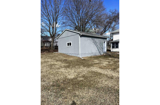 459 S Jefferson St, Lancaster, WI 53813