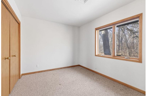 N2032 Burnham Rd, Fort Atkinson, WI 53538