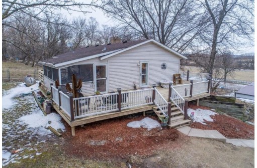 3857 W Jargo Rd, Deerfield, WI 53531