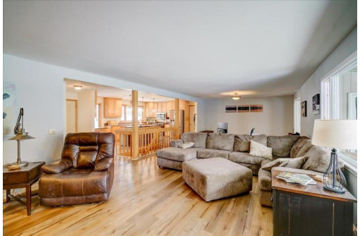 5102 Tonyawatha Tr, Monona, WI 53716