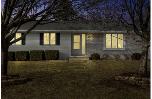 3188 Giehler Dr, Stoughton, WI 53589-3274