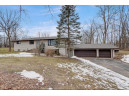 W8352 Crawford Rd, Portage, WI 53901