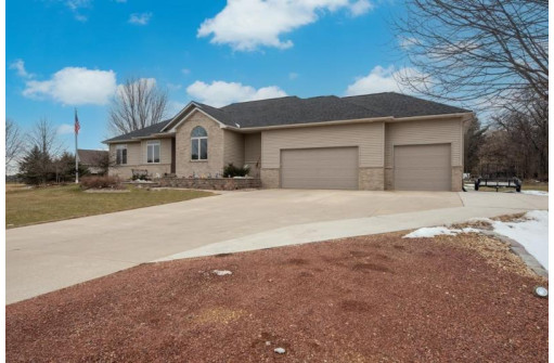 3057 Viking Pass, Sun Prairie, WI 53590