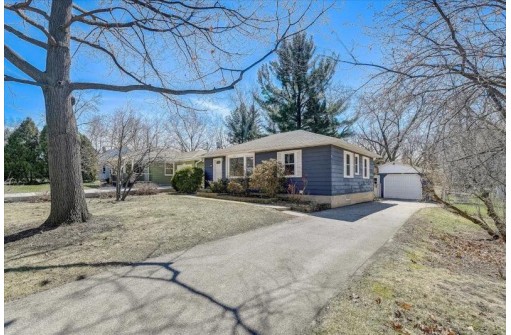 2701 Frazier Ave, Madison, WI 53713