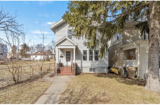 1012 Emerald St, Madison, WI 53715