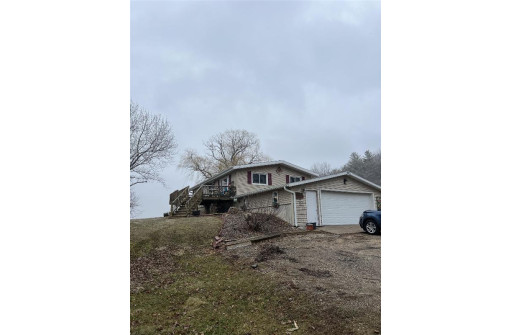 37857 Maple Ln, Prairie Du Chien, WI 53821