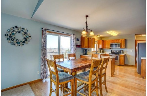 5204 Monarda Ct, McFarland, WI 53558