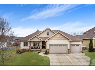 1423 Shenandoah Dr Waunakee, WI 53597