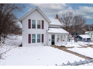 512 S Garfield Ave Janesville, WI 53545