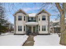 527 E Main St, Sun Prairie, WI 53590