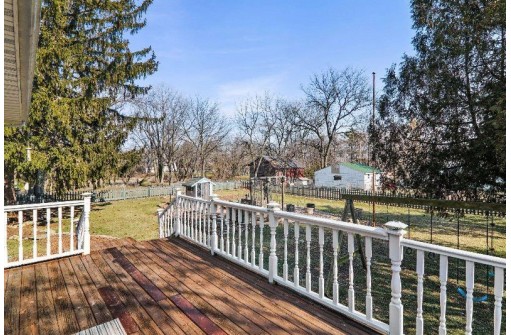 608 Albion Rd, Edgerton, WI 53534