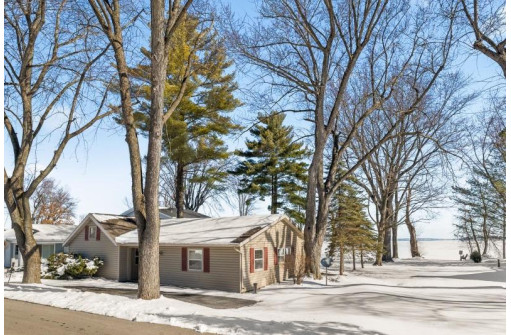 N4226 S Lakeshore Dr, Markesan, WI 53946