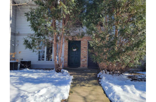 721 N Thompson Dr 4, Madison, WI 53704