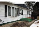 319 1/2 W Harvey St, Rio, WI 53960