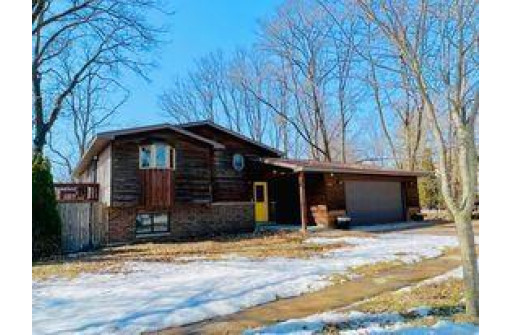 165 S Cedar St, Adams, WI 53910