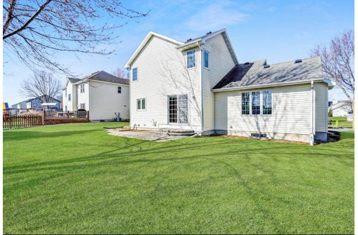 505 Traveler Ln, Madison, WI 53718