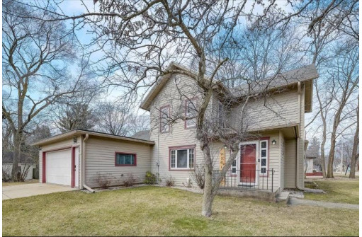 1 W Madison Ave, Milton, WI 53563