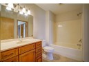 18 Kings Mill Cir 109, Madison, WI 53718