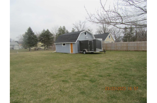 1755 S River Rd, Janesville, WI 53546