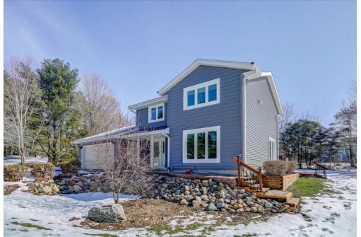 4640 Pine Manor Cir, Middleton, WI 53562