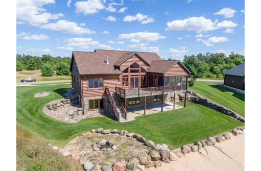 N8181 Castaway Dr, New Lisbon, WI 53950