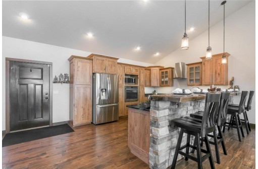 N8181 Castaway Dr, New Lisbon, WI 53950