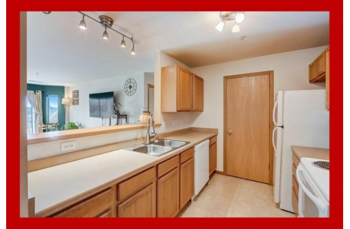 1626 Kings Mill Way 111, Madison, WI 53718