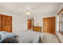 5301 N Autumn Ln, McFarland, WI 53558