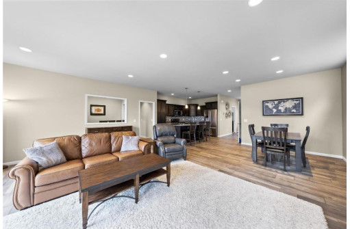 6035 Aries Way, Madison, WI 53718