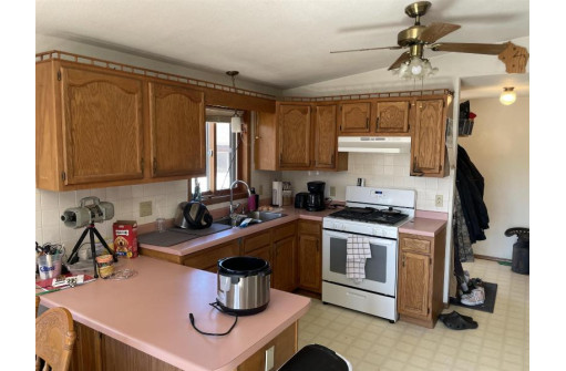 S2311A Simpson Rd, Reedsburg, WI 53959