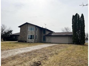 W8043 Birch Rd Beaver Dam, WI 53916