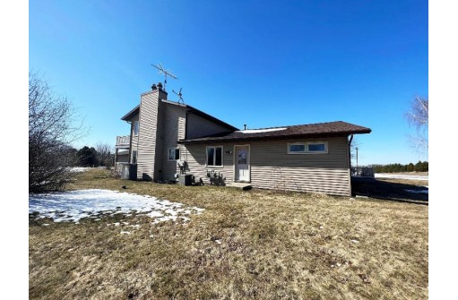 W8043 Birch Rd, Beaver Dam, WI 53916