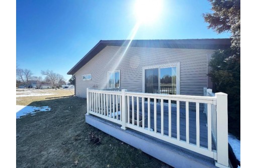 W8043 Birch Rd, Beaver Dam, WI 53916