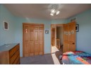 203 4th St, Brooklyn, WI 53521