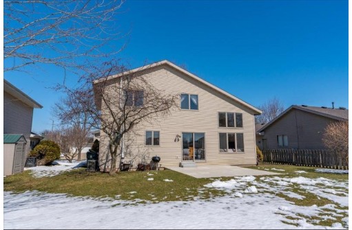 7009 Rockstream Dr, Madison, WI 53719