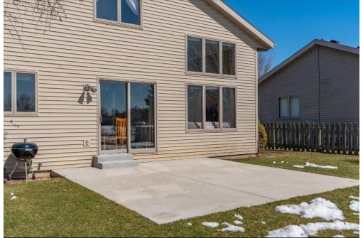 7009 Rockstream Dr, Madison, WI 53719