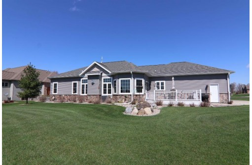 1205 Eldon Way, Edgerton, WI 53534