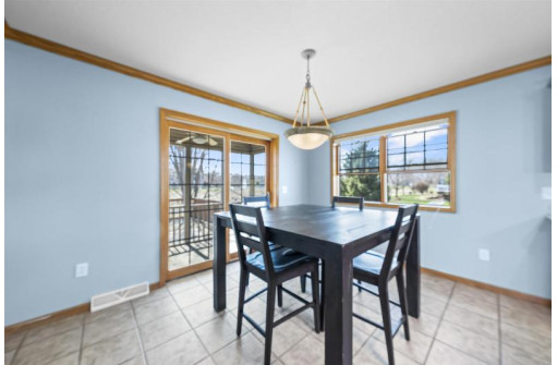 1505 Chipper Ln, Sun Prairie, WI 53590